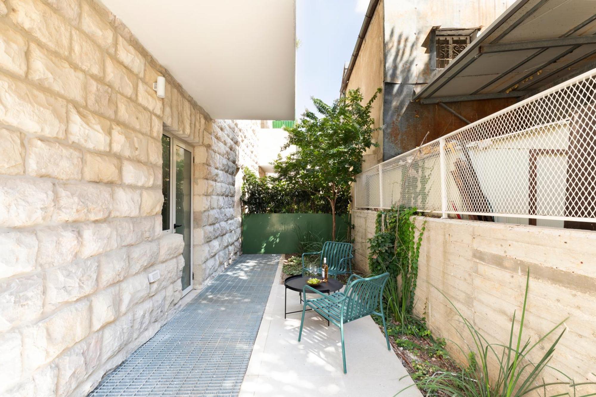 The J - Luxury Apartments By Localz Kudüs Dış mekan fotoğraf